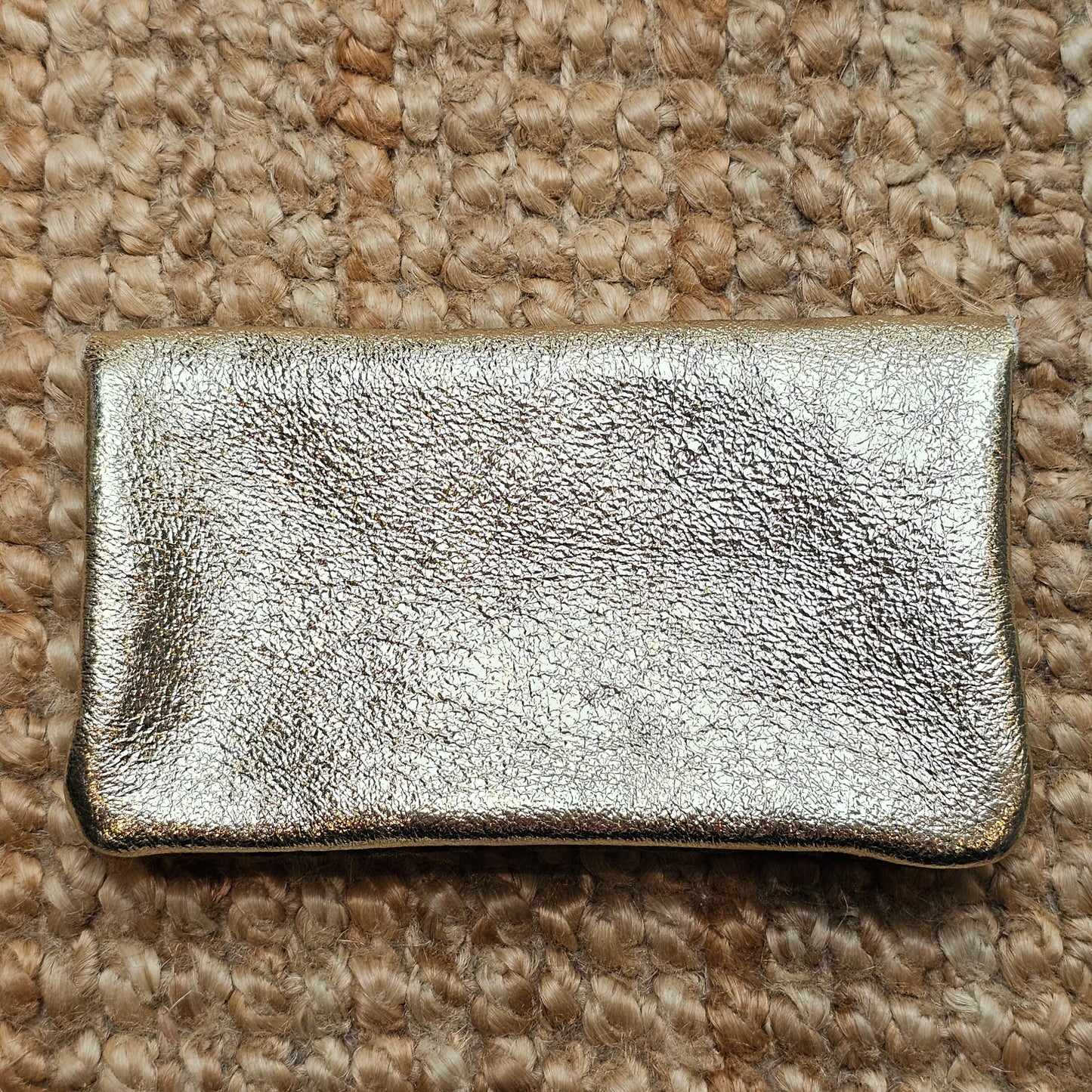 Grand porte monnaie en cuir et daim léopard kaki