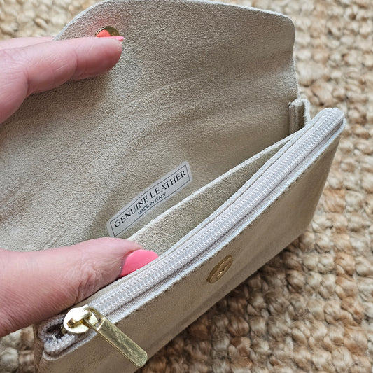 Grand porte monnaie en daim crème