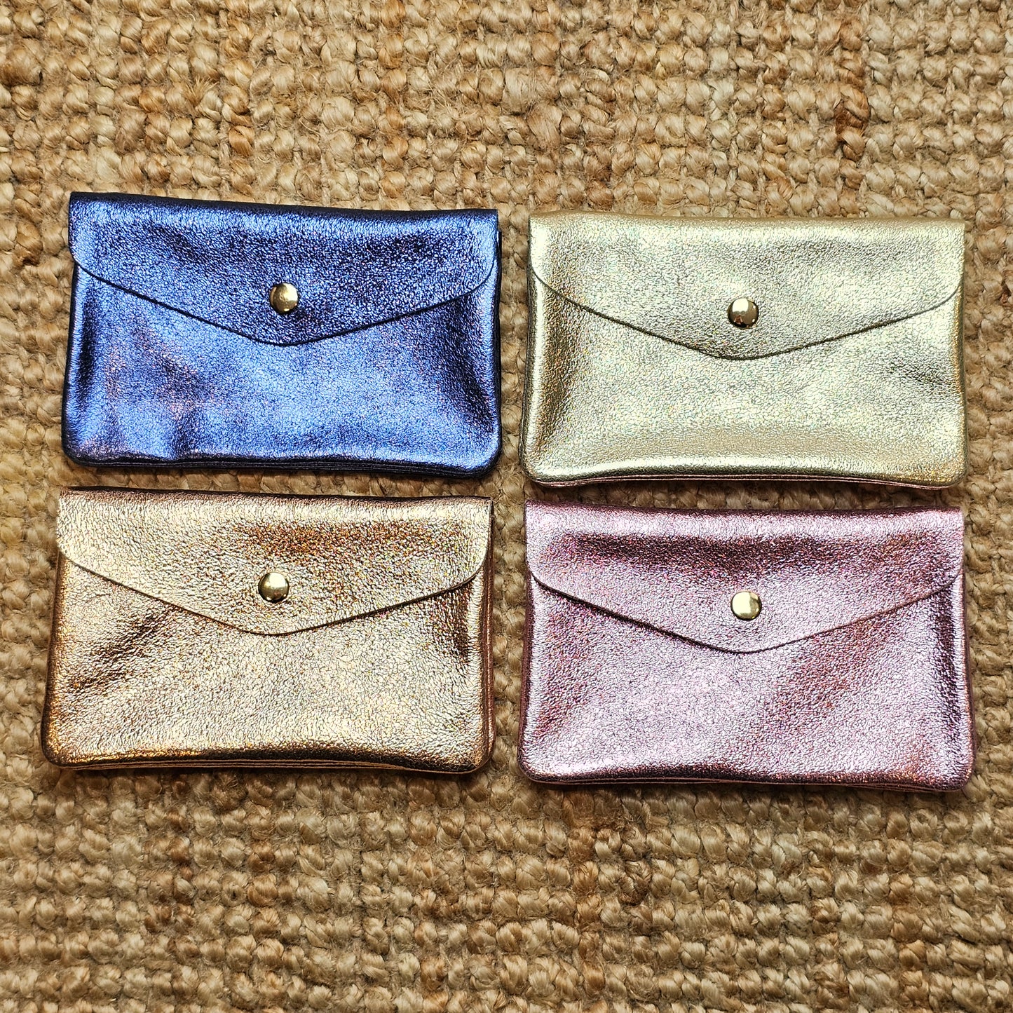 Grand porte monnaie en cuir doré