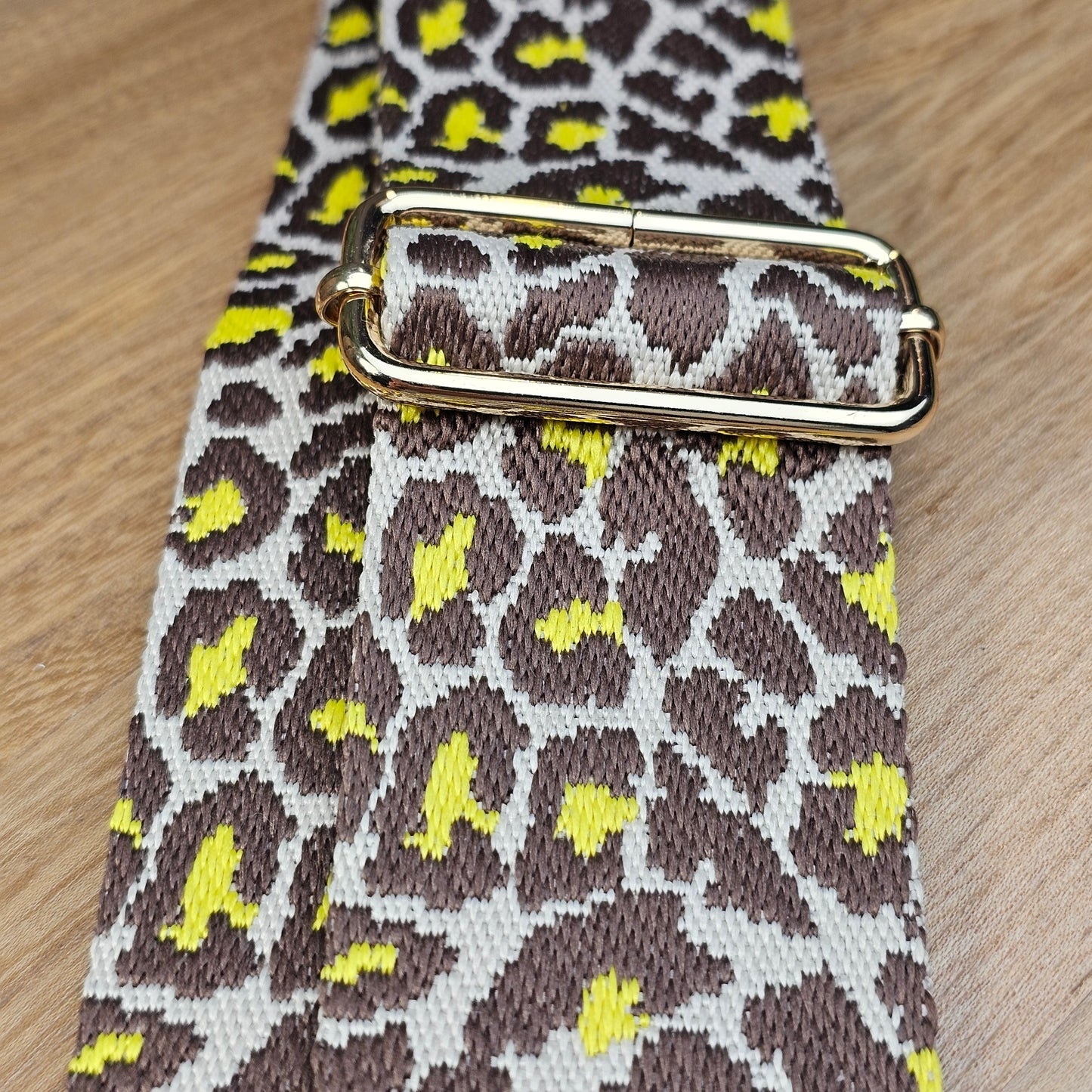 Bandoulière motifs léopard marron et jaune