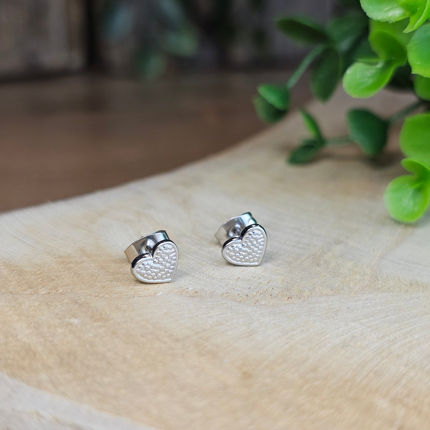 Boucles d'oreilles coeurs argentées