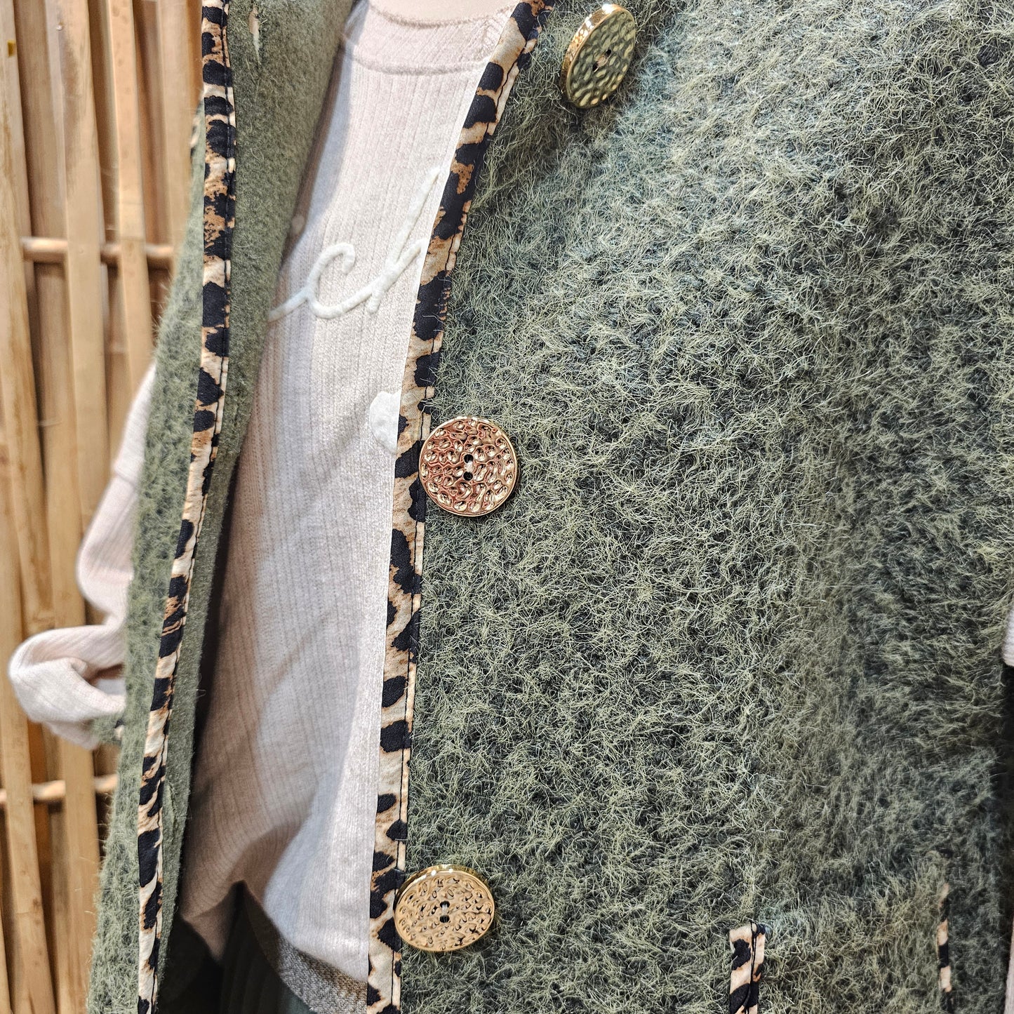 Veste sans manche galon léopard kaki