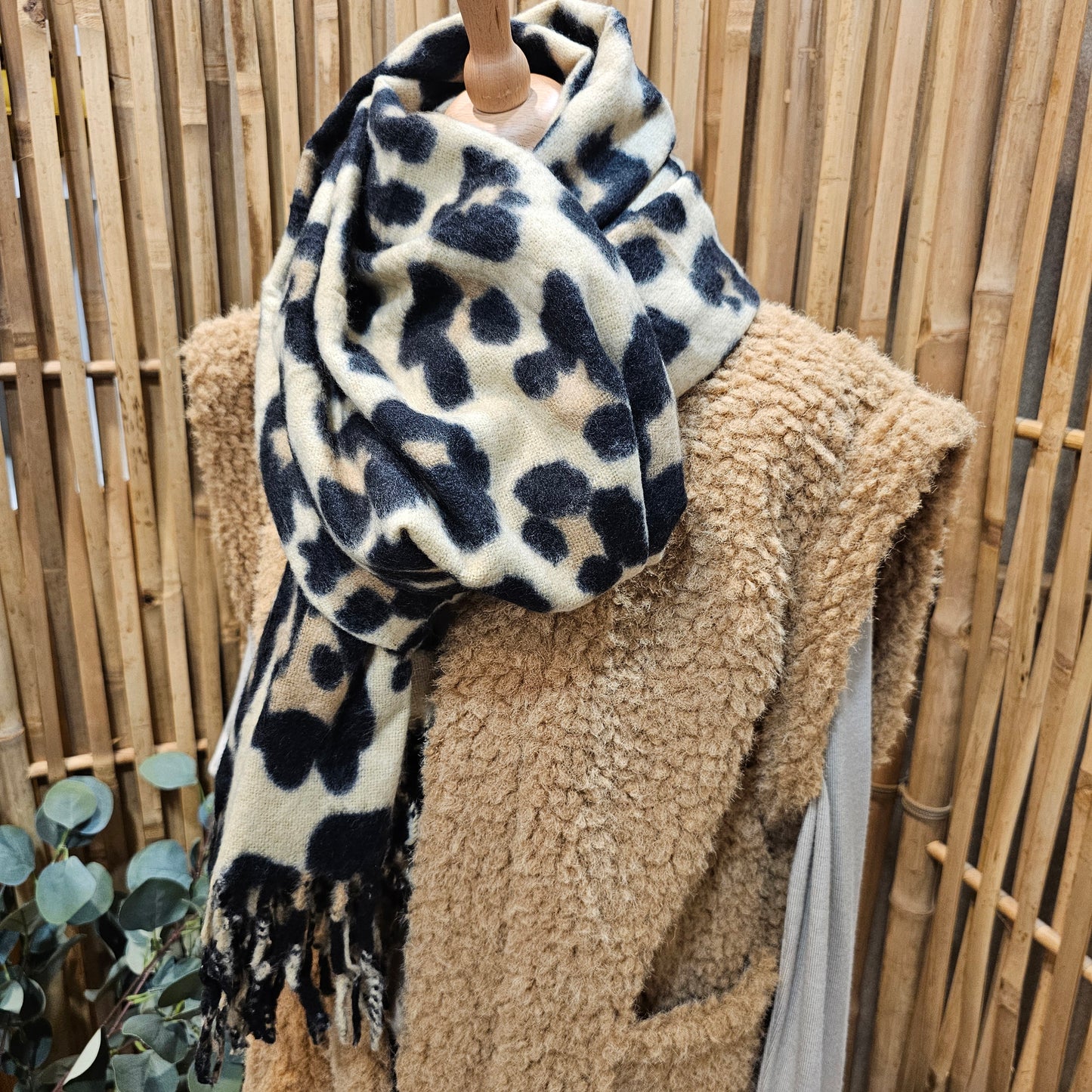 Echarpe léopard beige