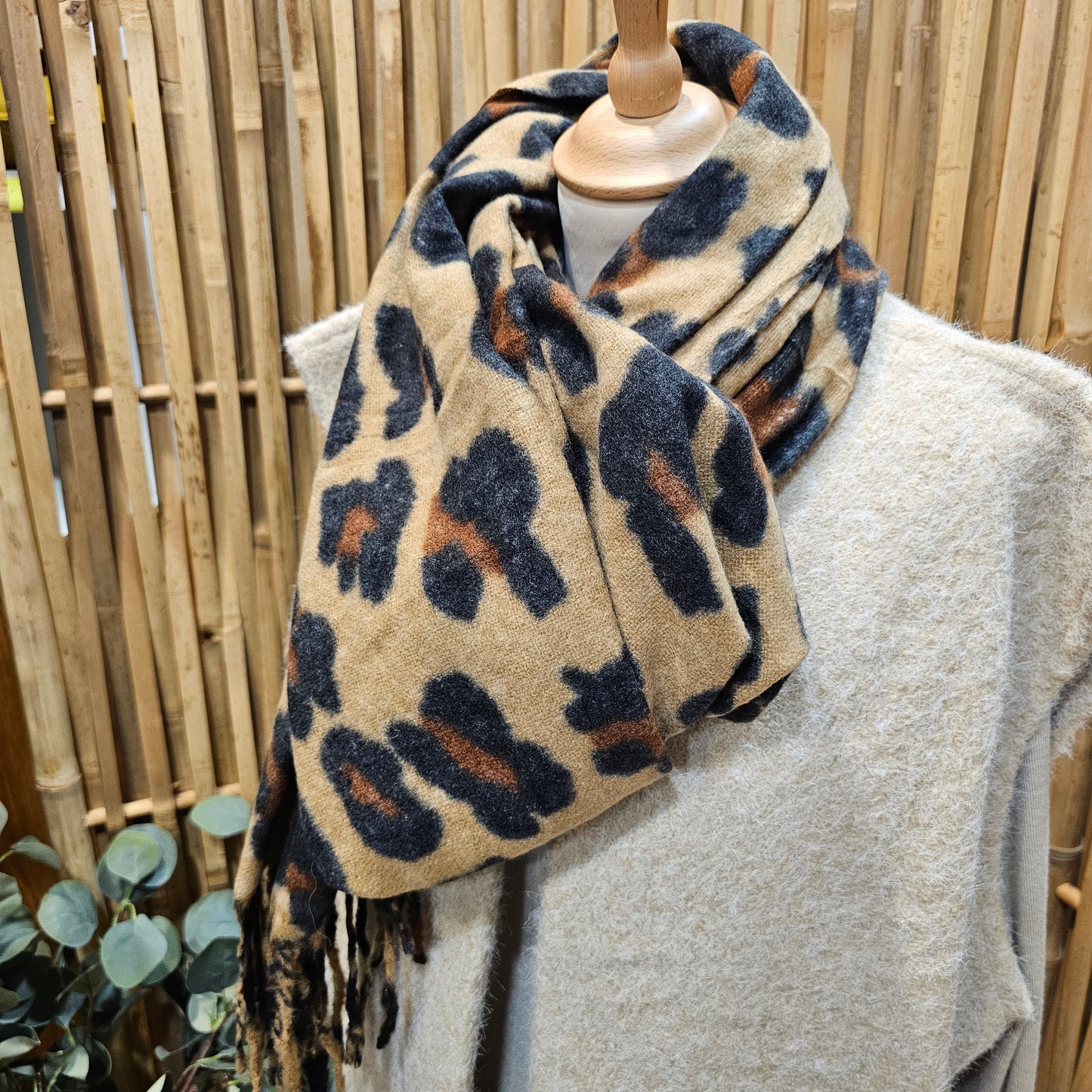 Echarpe léopard camel