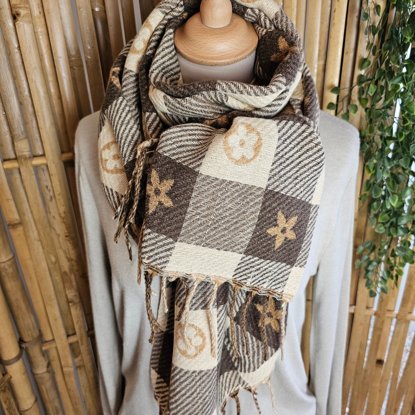 Echarpe fleurs marron