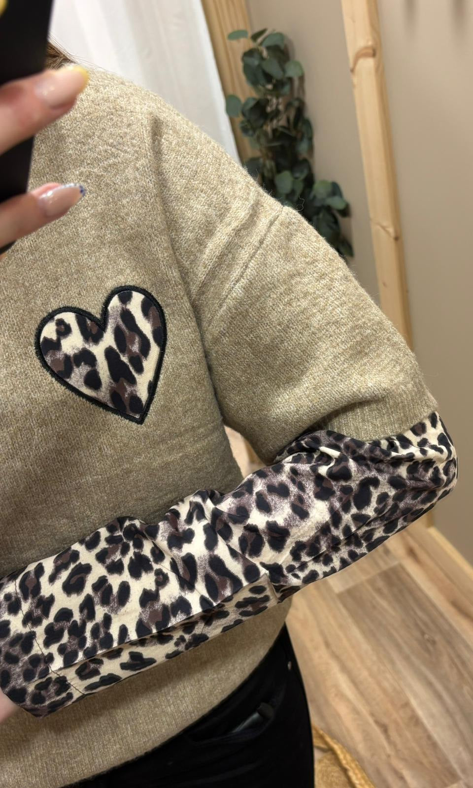 Pull camel manches léopard