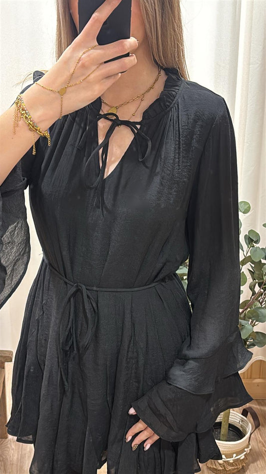 Robe courte volants noire