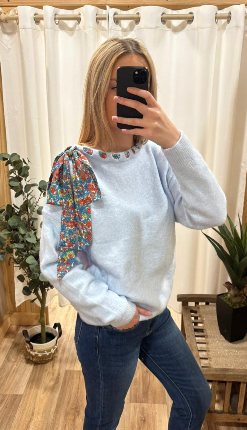 Pull col foulard