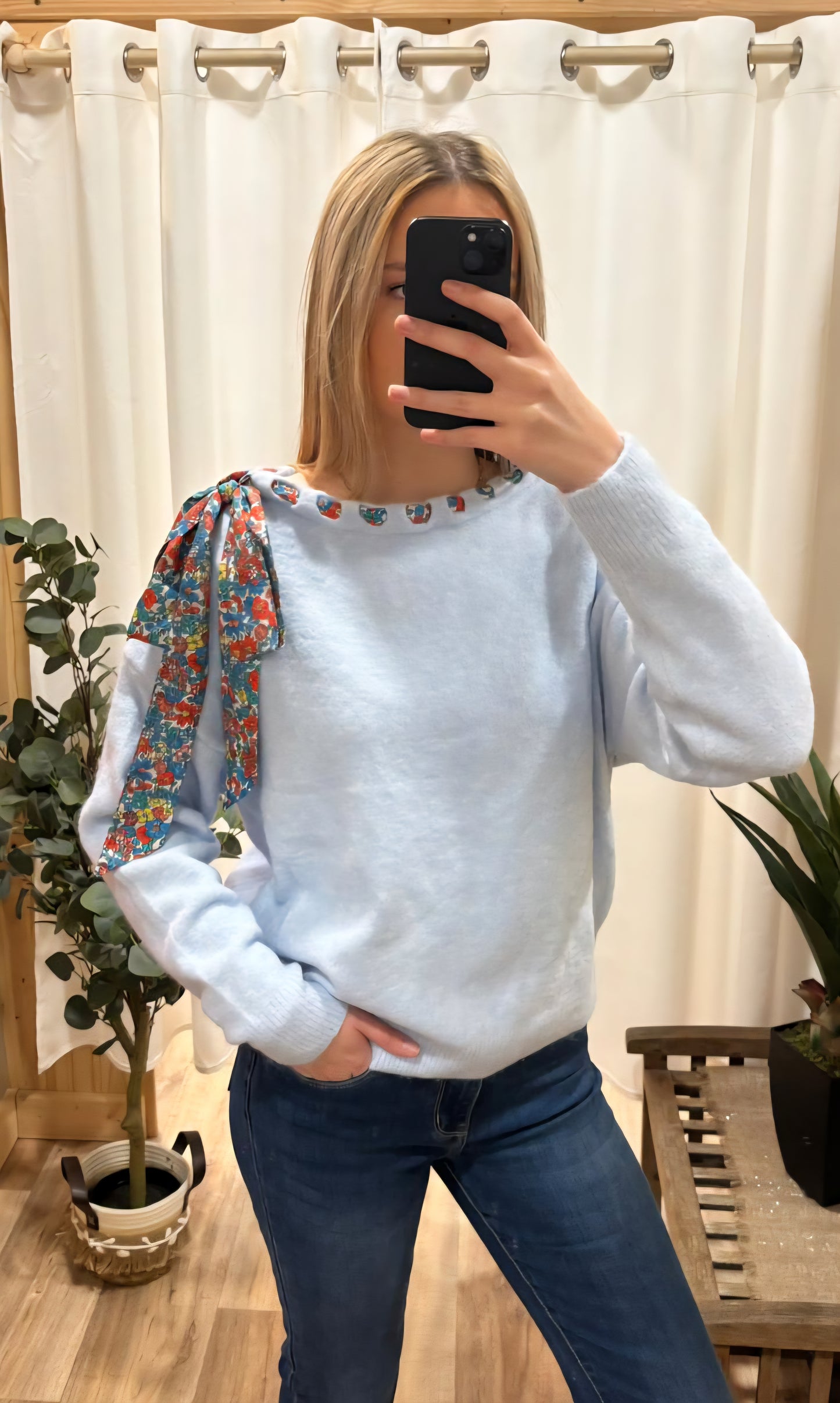 Pull col foulard