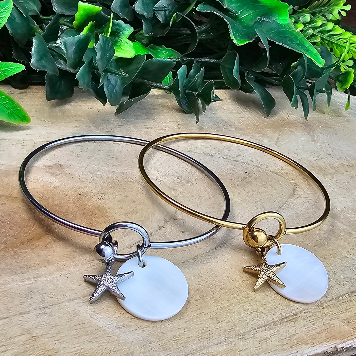 Jonc Aurélie médailles coquillage et étoile de mer