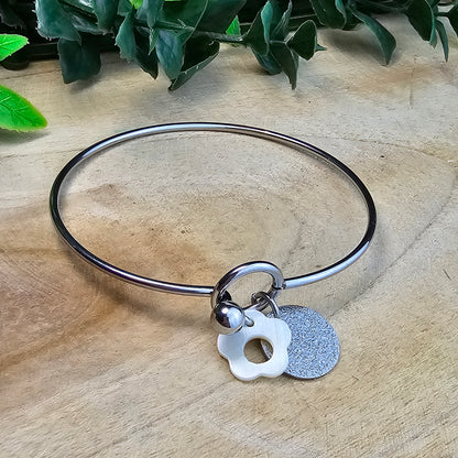 Jonc Aurélie médailles coquillage fleur et medaille pailletée