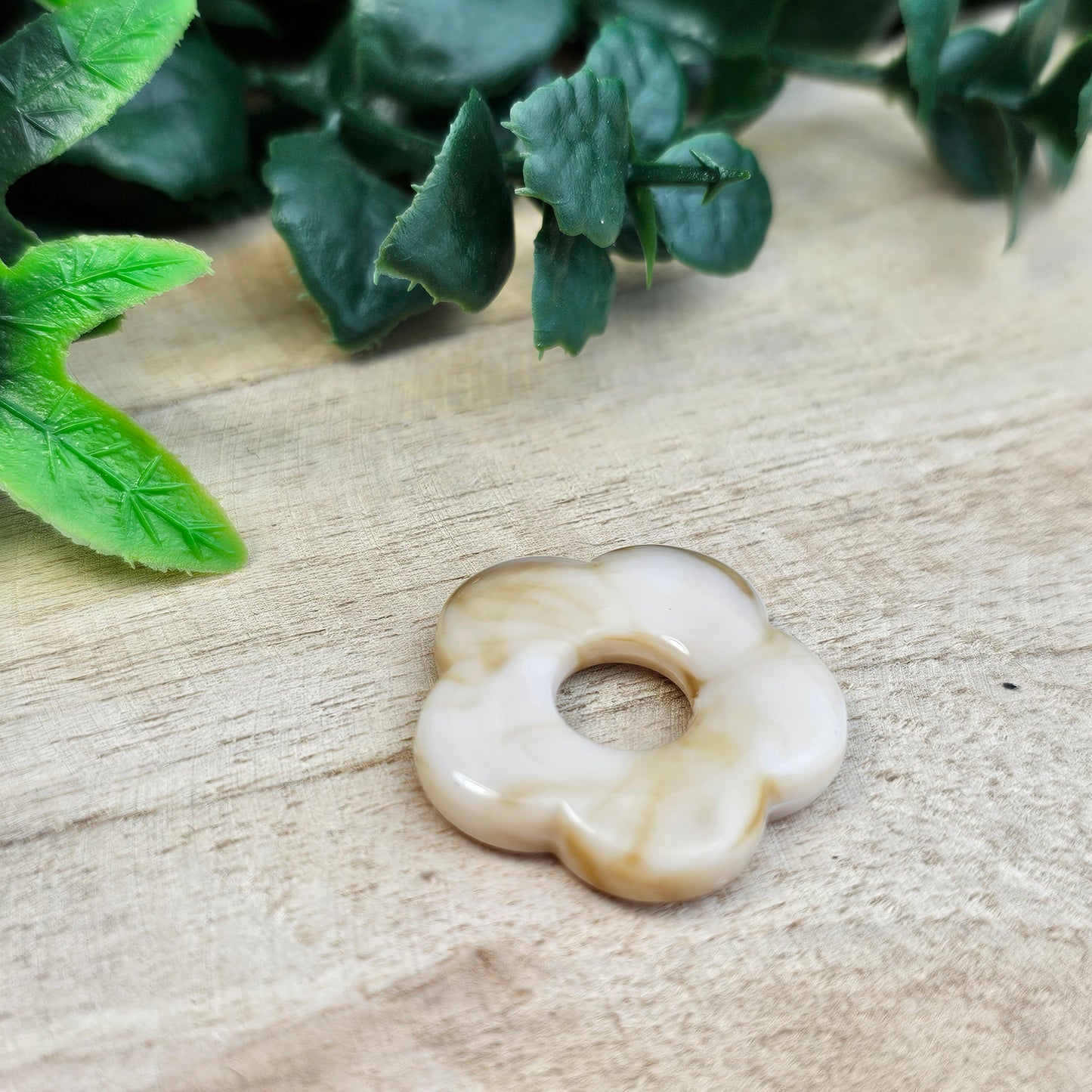 Fleurs résine 25 mm (lot de 2)