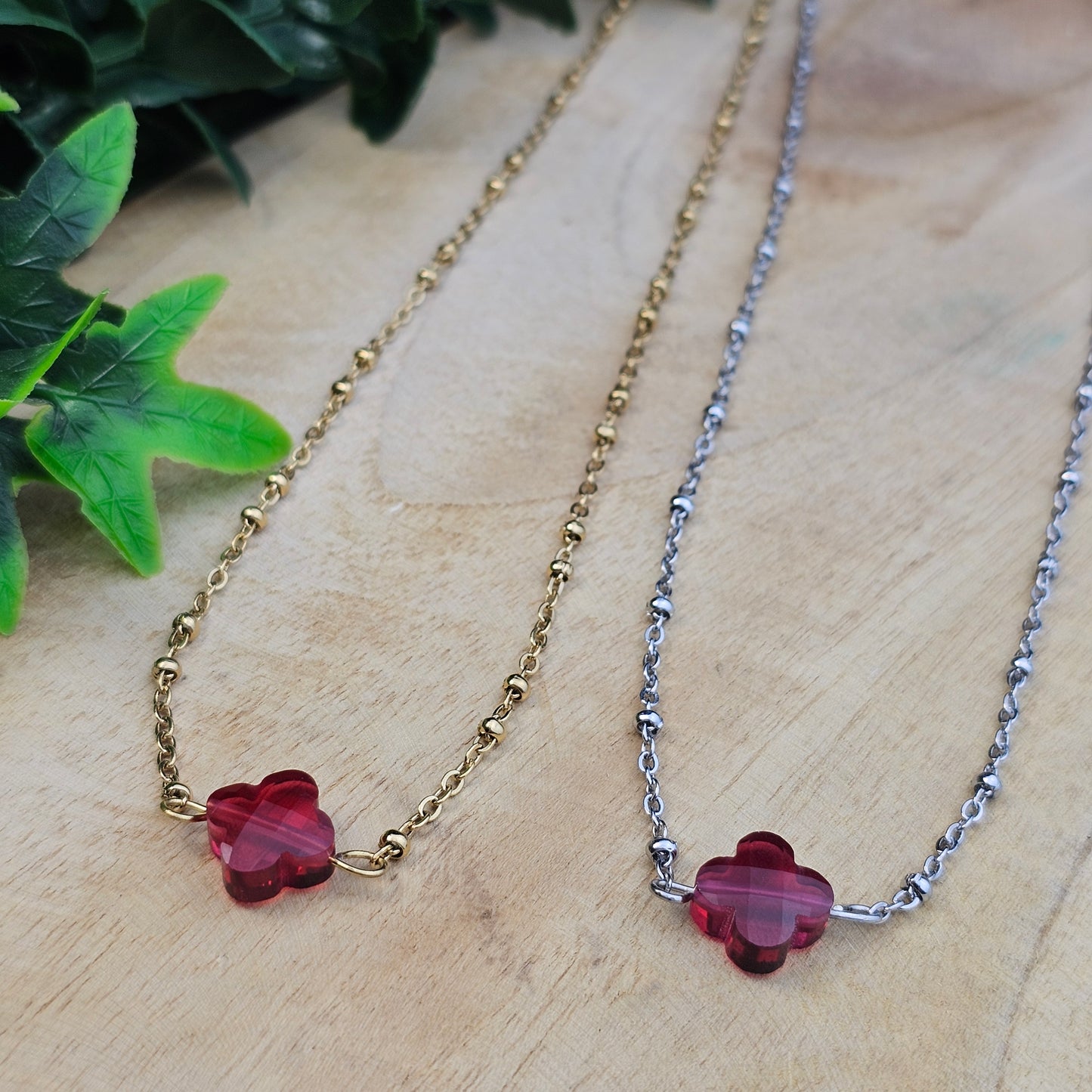 Collier Iro bordeaux