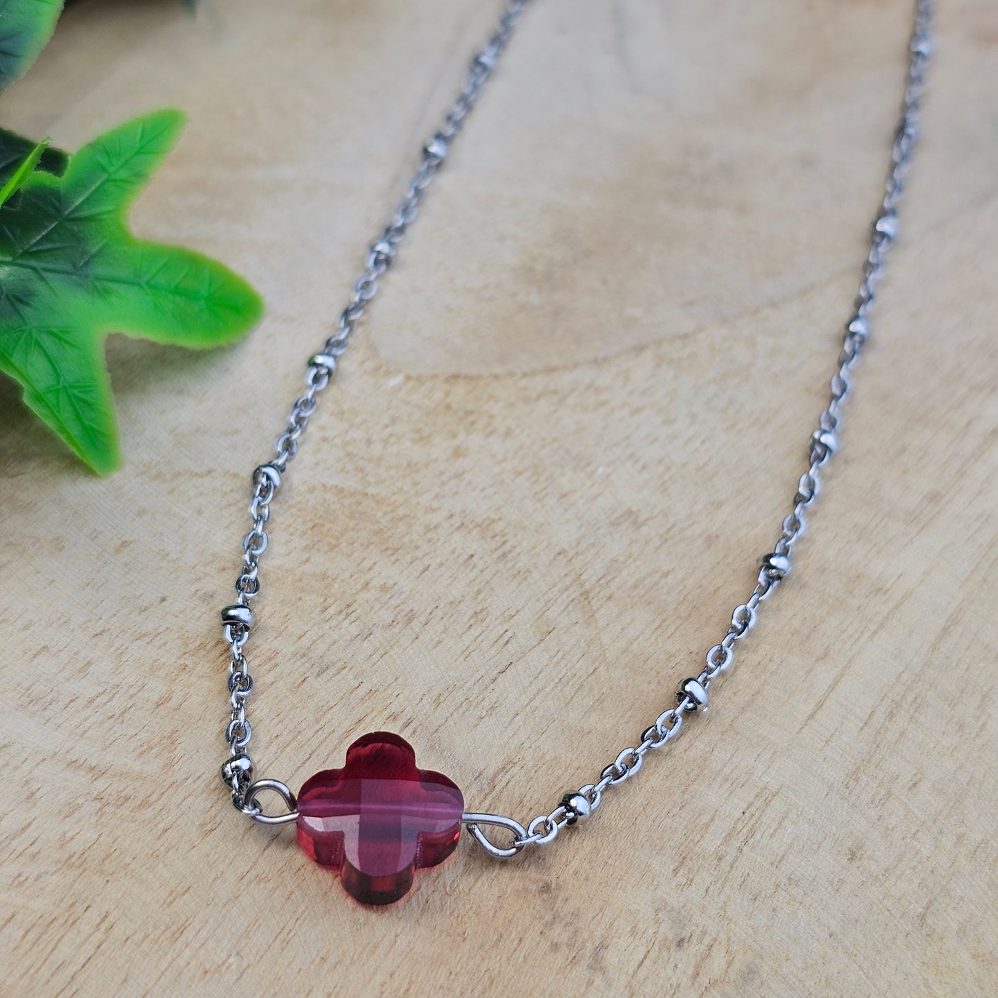 Collier Iro bordeaux
