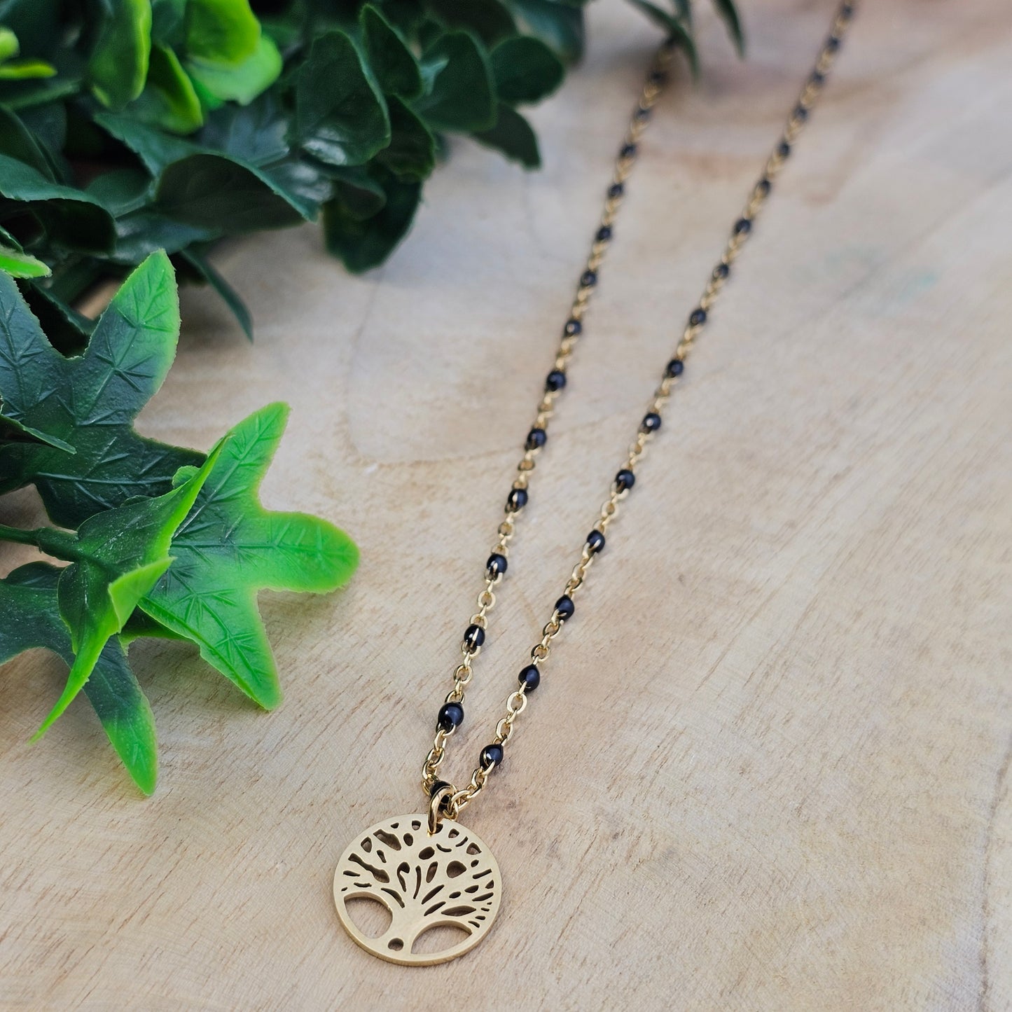 Collier Angélique noir et doré