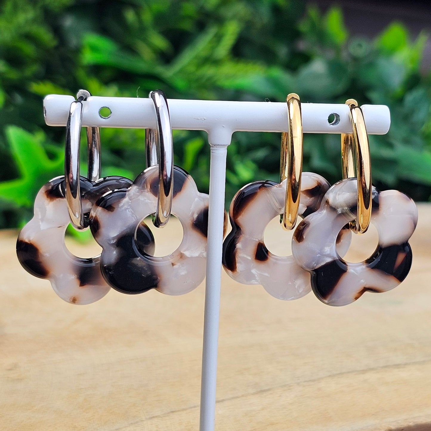 Boucles d'oreilles Perly (Grande fleurs 25 mm) beige/noir/marron