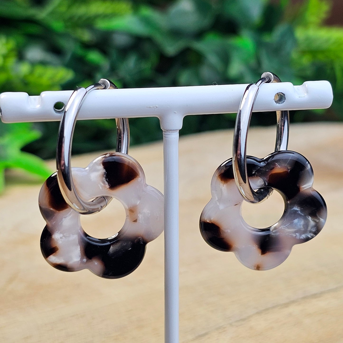 Boucles d'oreilles Perly (Grande fleurs 25 mm) beige/noir/marron