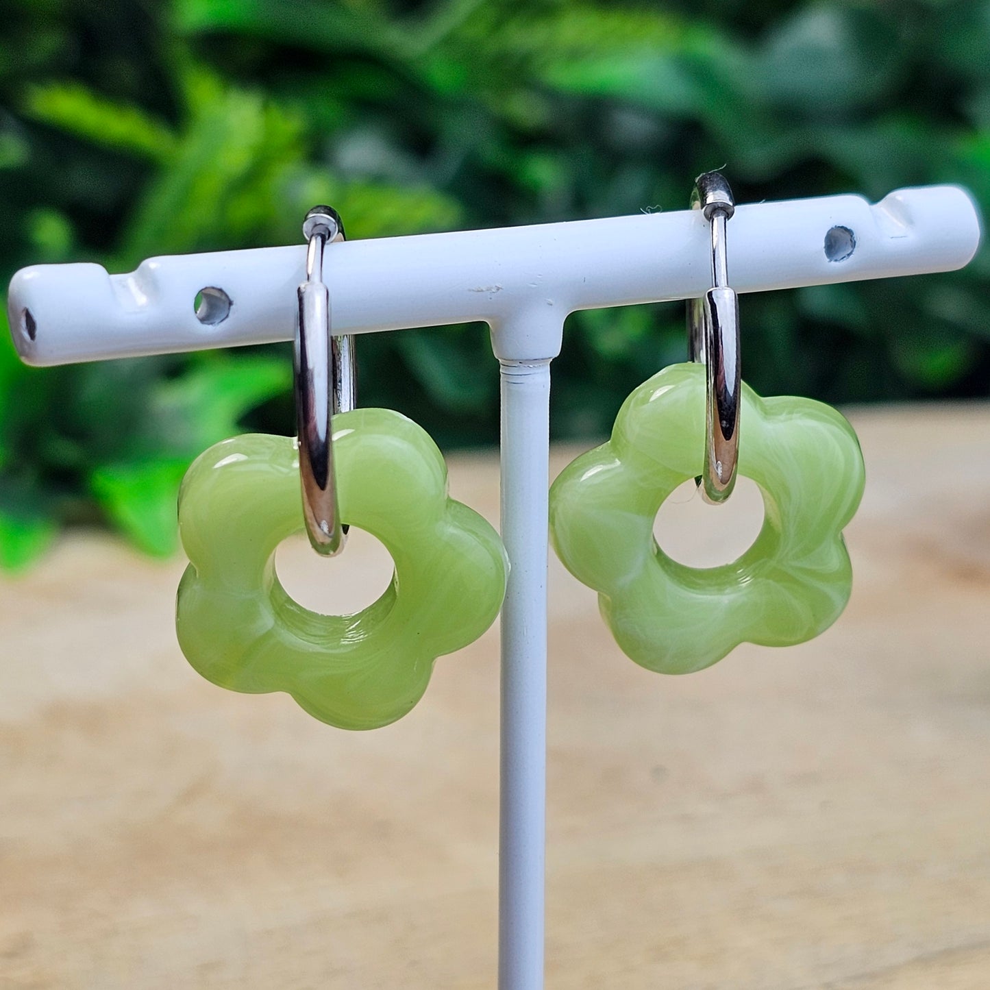 Boucles d'oreilles Perly  fleurs moyenne 20 mm) Vert clair