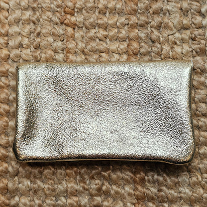 Grand porte monnaie en cuir et daim léopard kaki