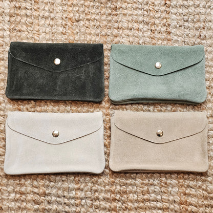 Grand porte monnaie en daim beige