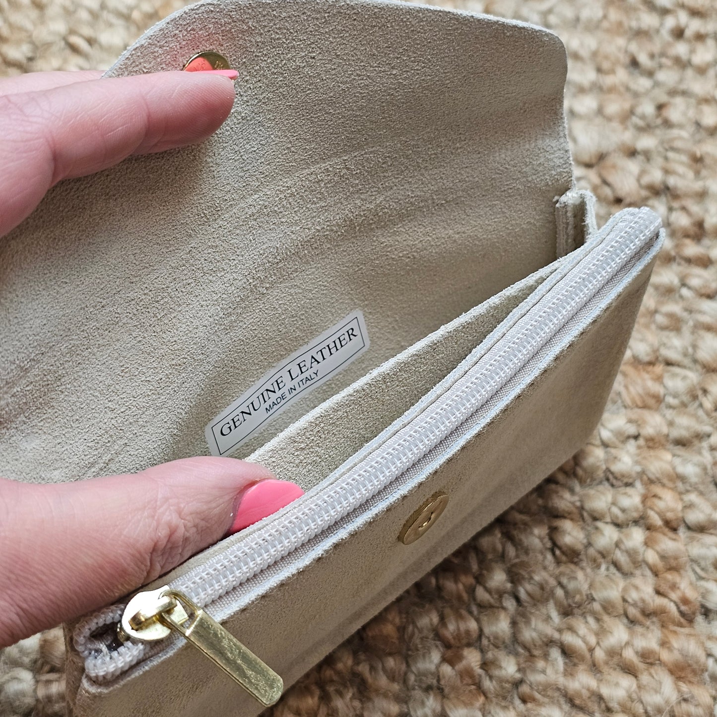 Grand porte monnaie en daim crème