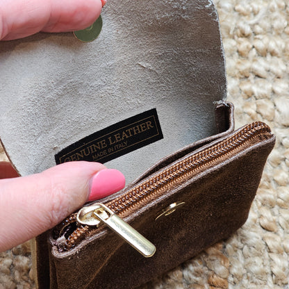 Porte monnaie en cuir et daim marron