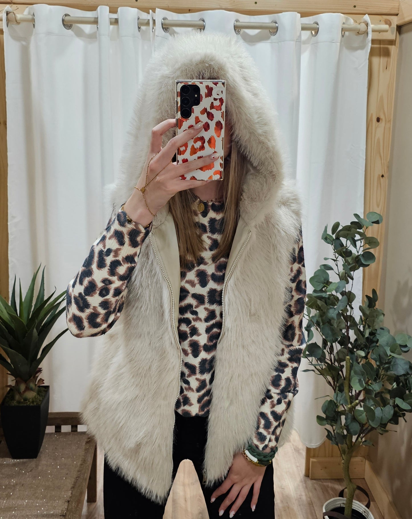 Gilet sans manche fausse fourrure écru