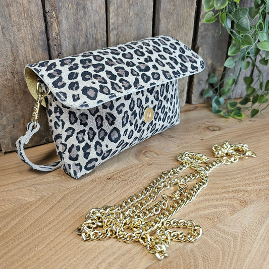 Petit sac en daim léopard