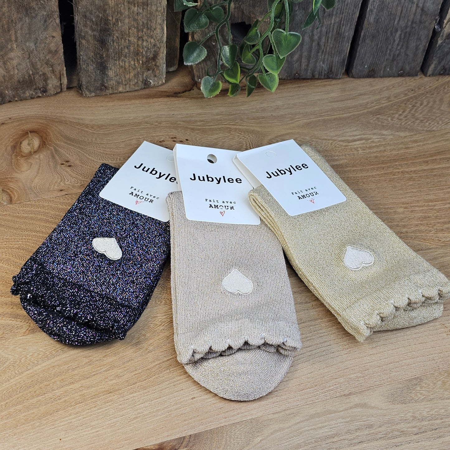 Chaussettes coeur brodé rose