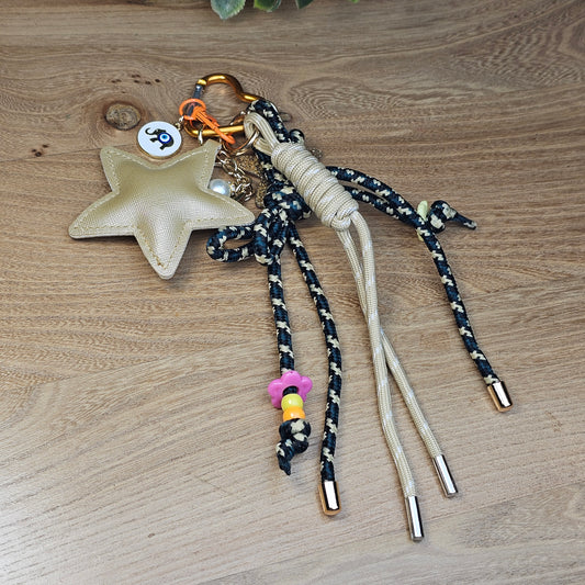 Porte-clés grigri étoile doré