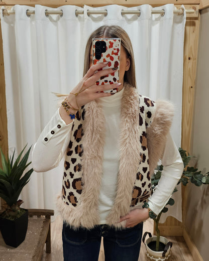 Veste sans manche léopard fourrure