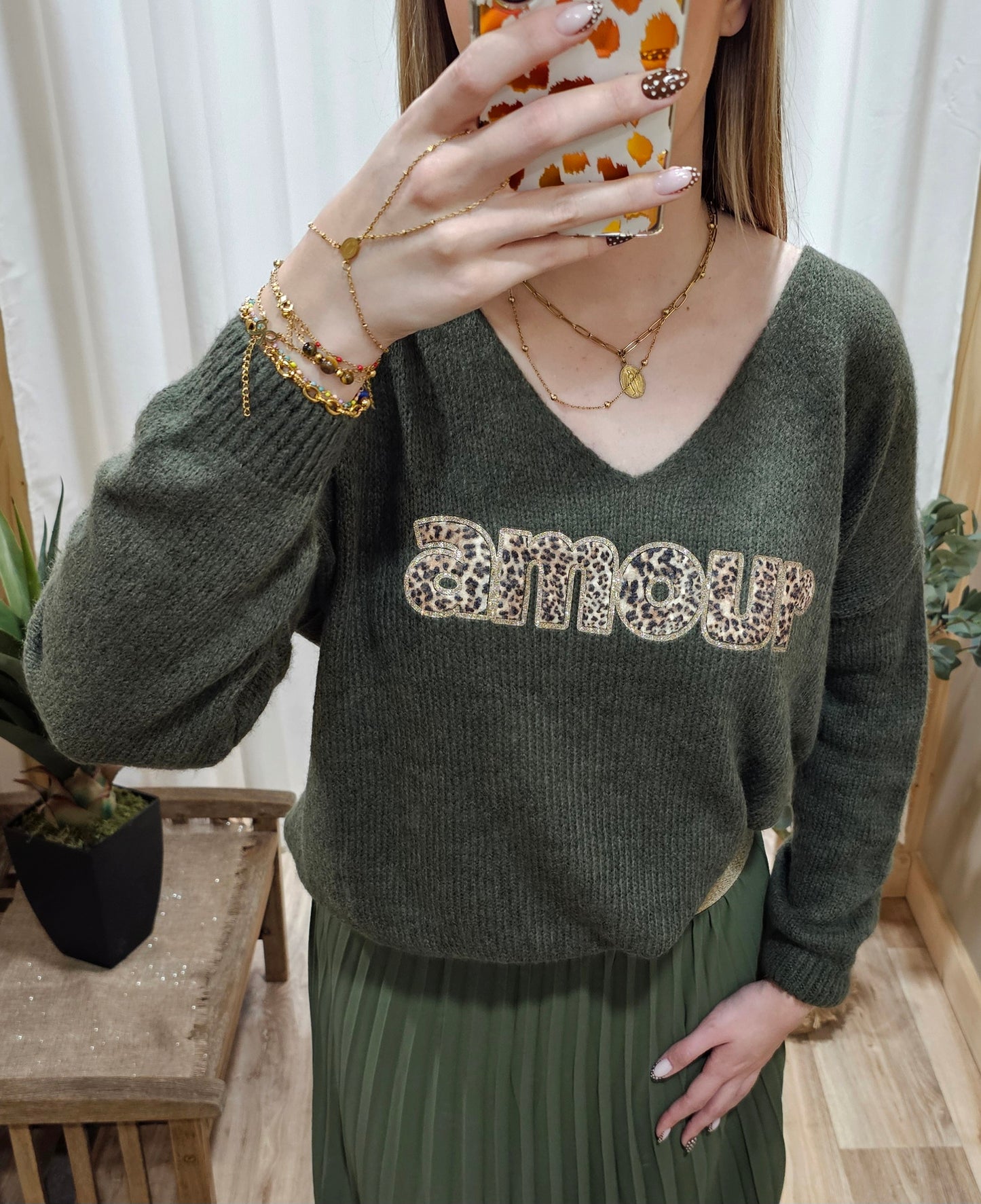 Pull kaki "Amour" léopard