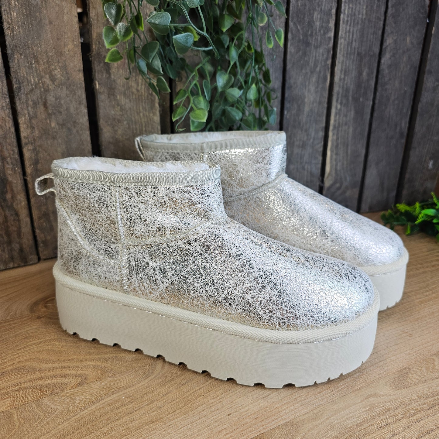 Boots dorées semelle compensée