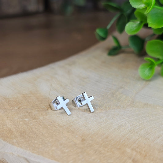 Boucles d'oreilles puces croix argentée