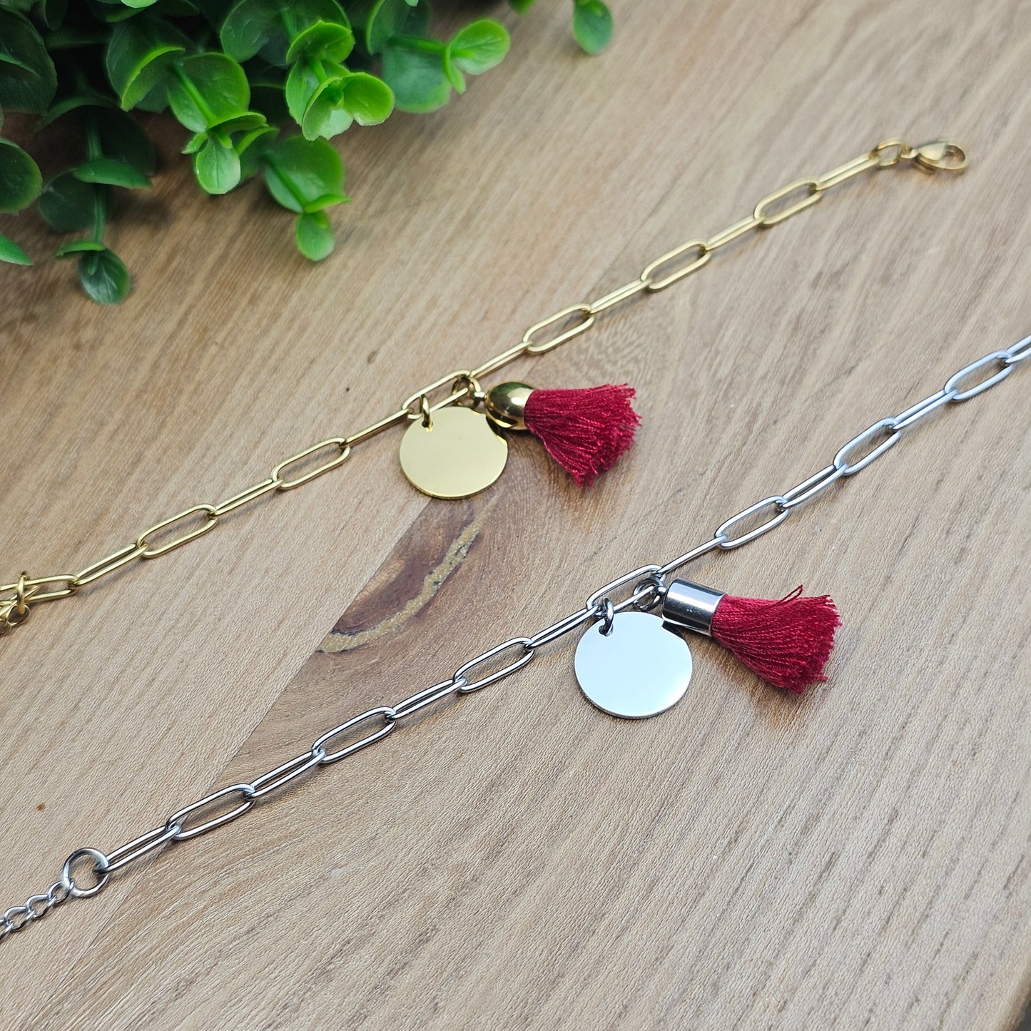 Bracelet Victoire rouge foncé