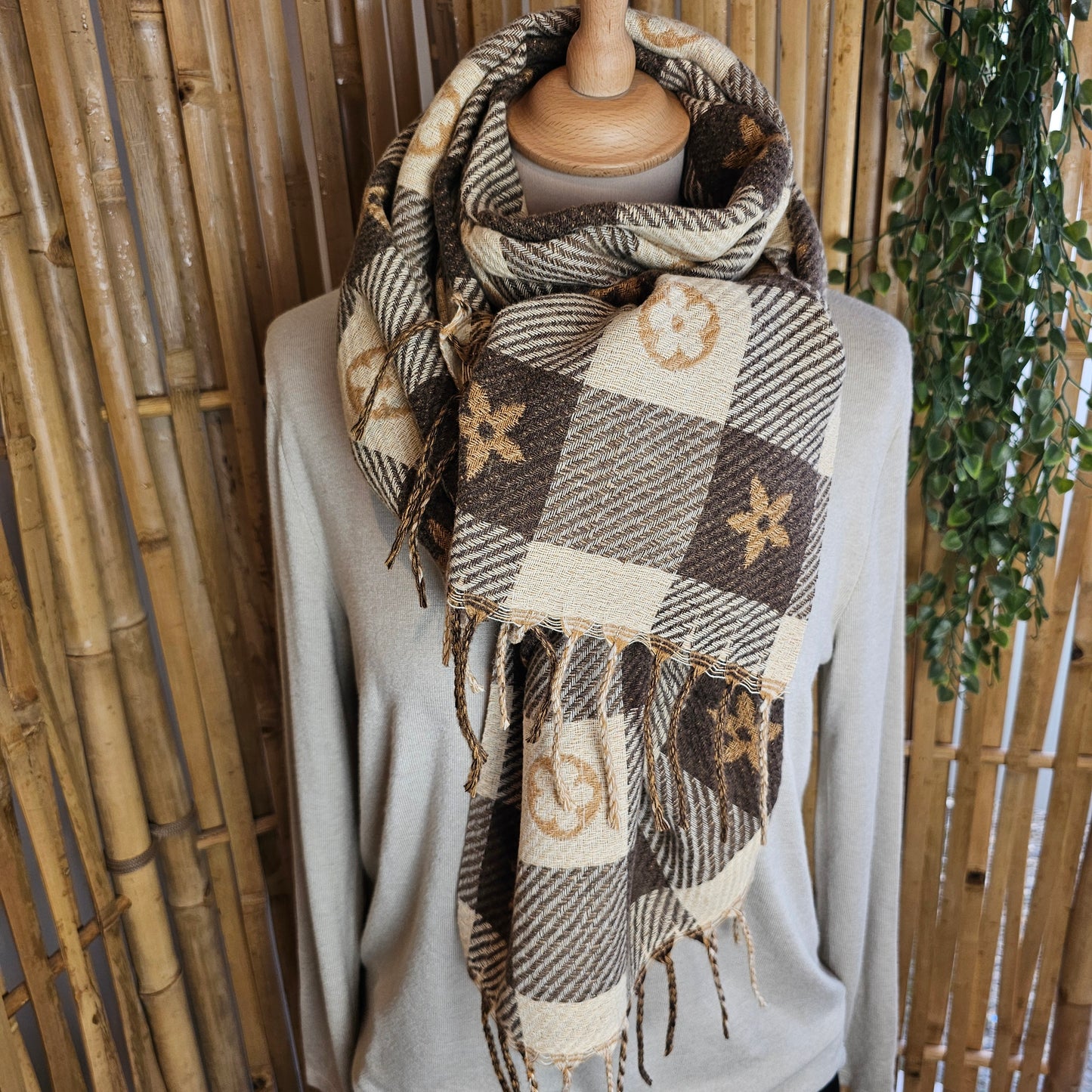 Echarpe fleurs marron