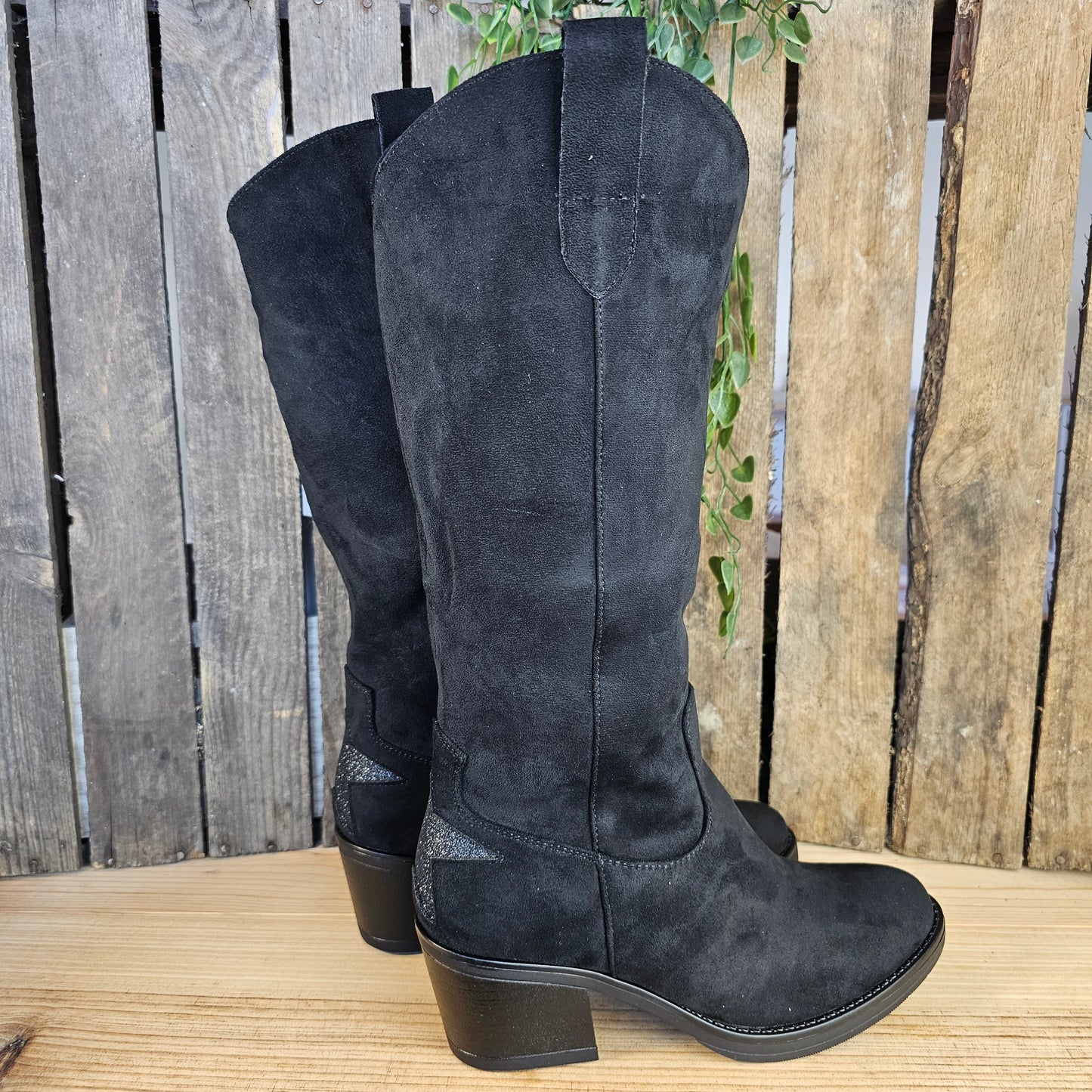 Bottes noires étoile