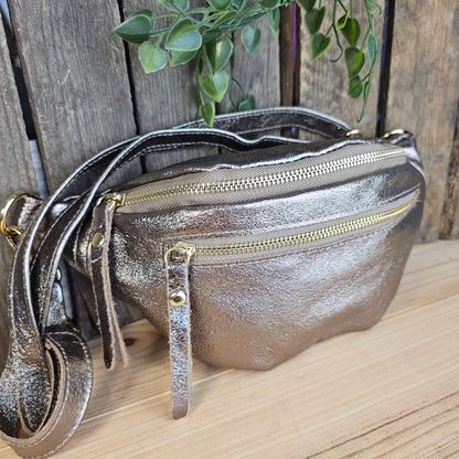 Banane en cuir irisé bronze