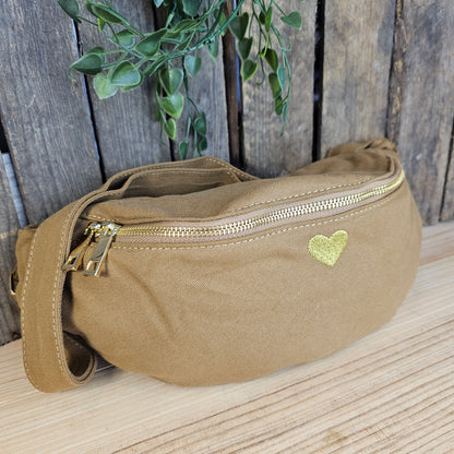 Banane en toile avec coeur camel