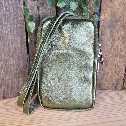 Pochette téléphone en cuir irisé kaki