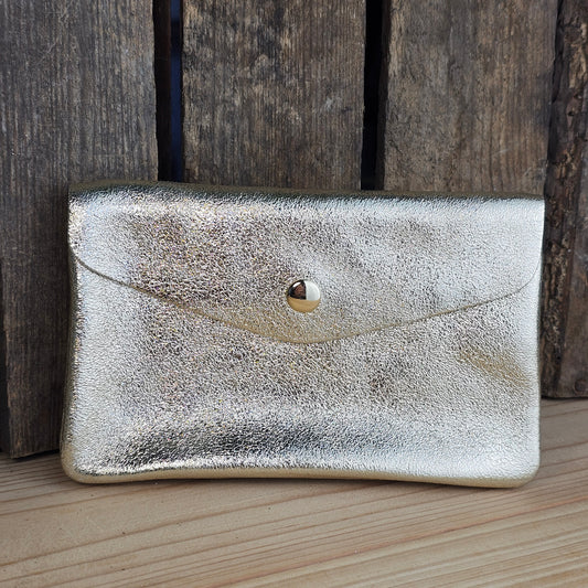 Grand porte monnaie en cuir doré