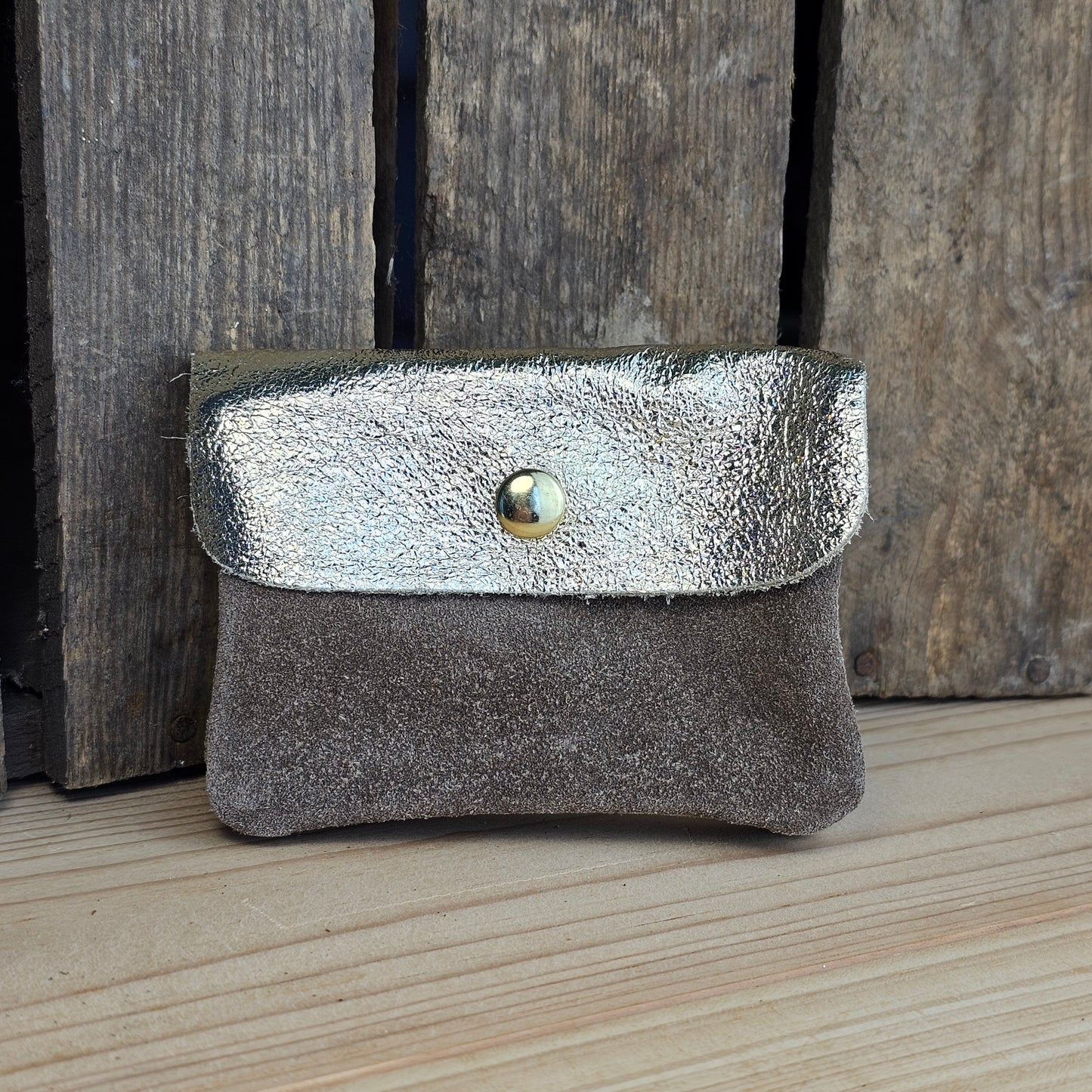 Porte monnaie en cuir et daim taupe