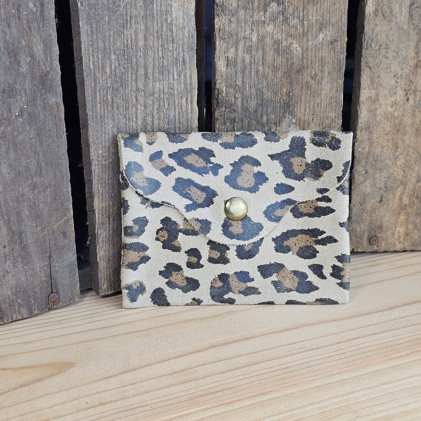 Petit porte monnaie en cuir léopard camel