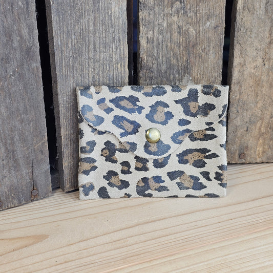 Petit porte monnaie en cuir léopard camel