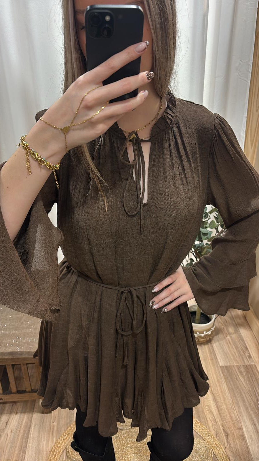 Robe courte volants marron