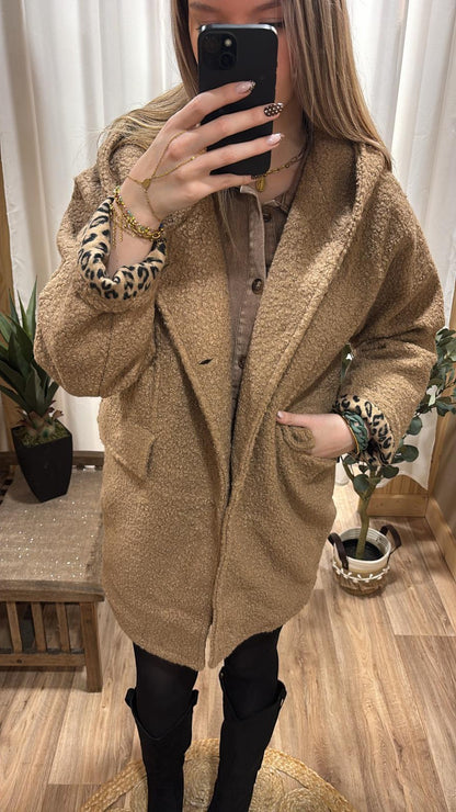 Manteau camel avec étoile capuche