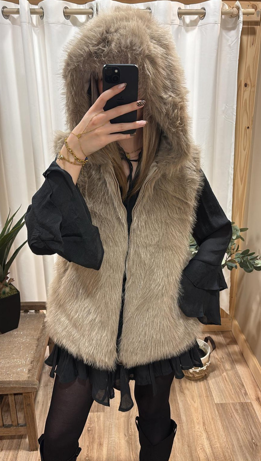 Gilet sans manche fausse fourrure taupe