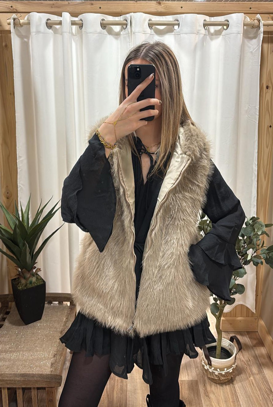 Gilet sans manche fausse fourrure taupe