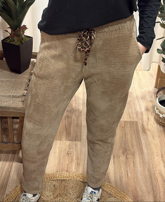 Pantalon effet velours lacet léopard camel