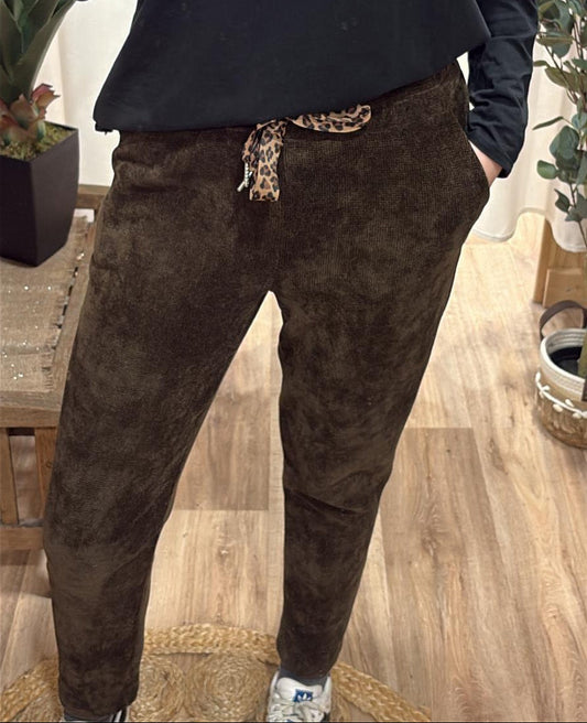 Pantalon effet velours lacet léopard marron